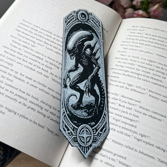 Alien Bookmark